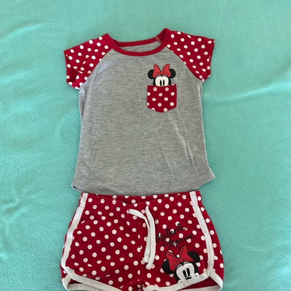 Girls Disney matching T-shirts and short